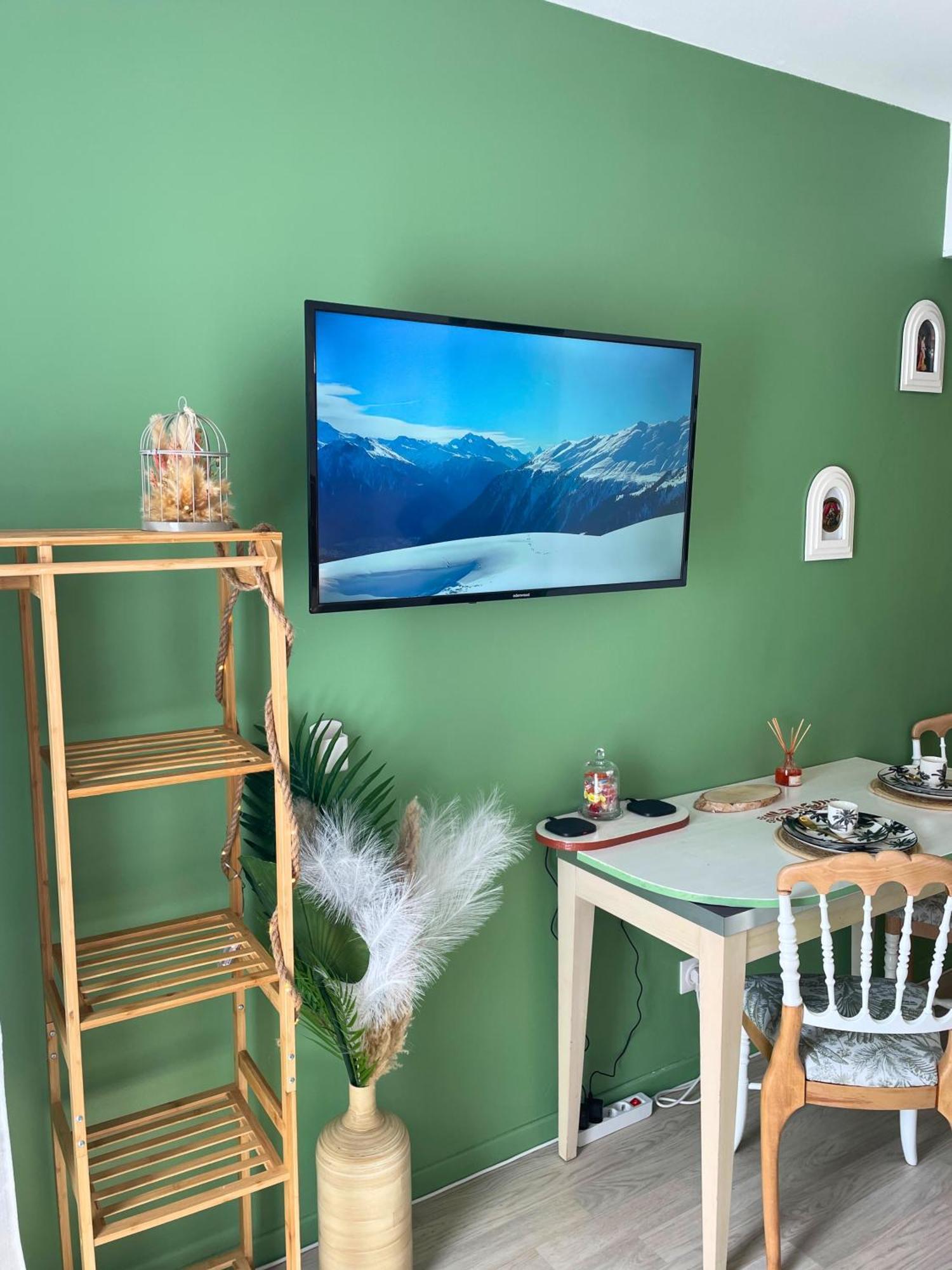 Boudoir - Clim-Wifi-Twin-Gare Apartment Lourdes Ngoại thất bức ảnh