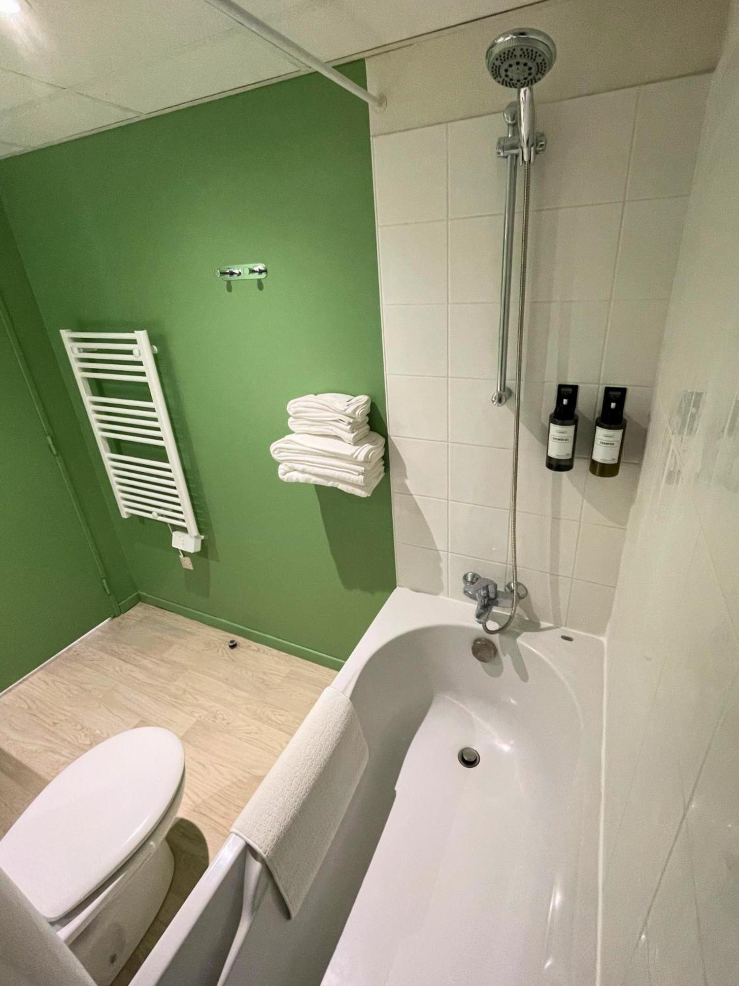 Boudoir - Clim-Wifi-Twin-Gare Apartment Lourdes Ngoại thất bức ảnh