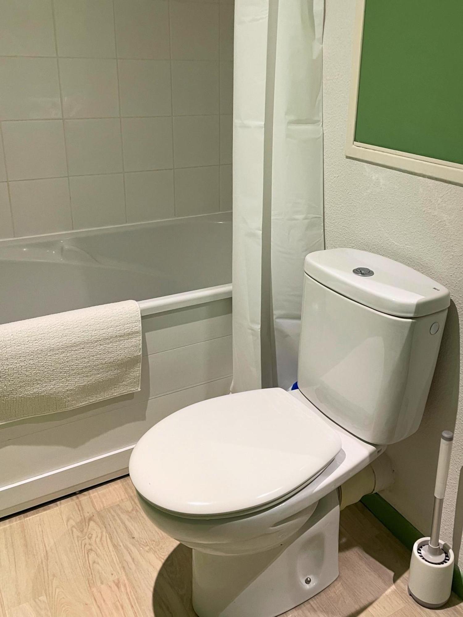 Boudoir - Clim-Wifi-Twin-Gare Apartment Lourdes Ngoại thất bức ảnh