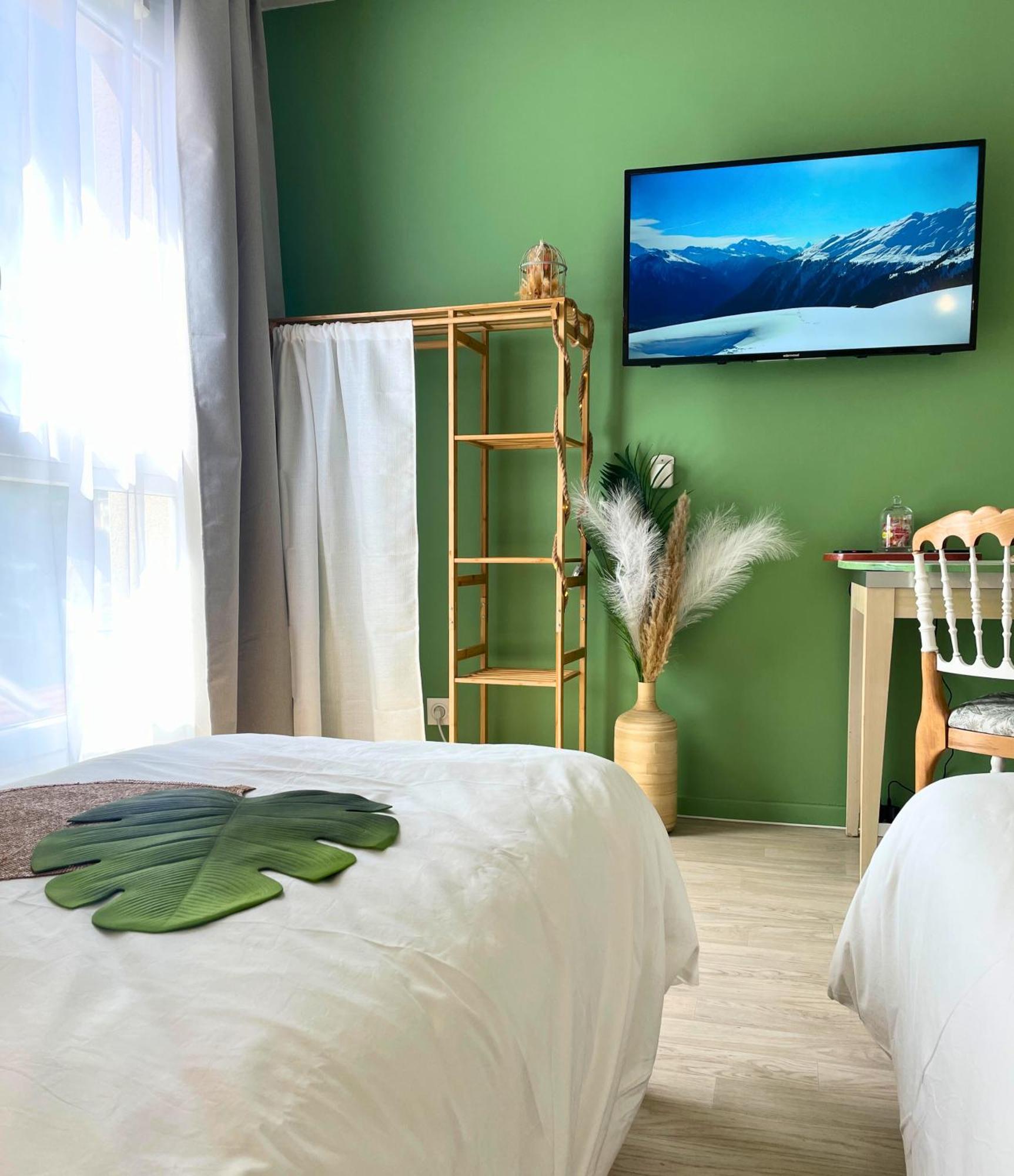 Boudoir - Clim-Wifi-Twin-Gare Apartment Lourdes Ngoại thất bức ảnh